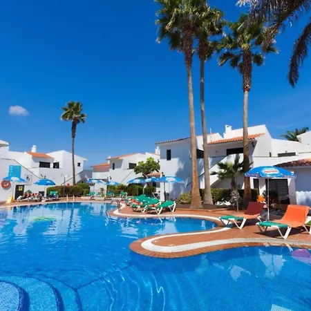 One Bedroorm Pool View At 200m From The Beach