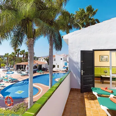 One Bedroorm Pool View At 200m From The Beach *